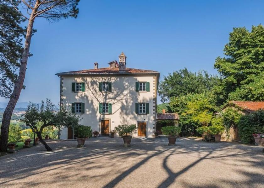 Tuscany Monterchi Facade