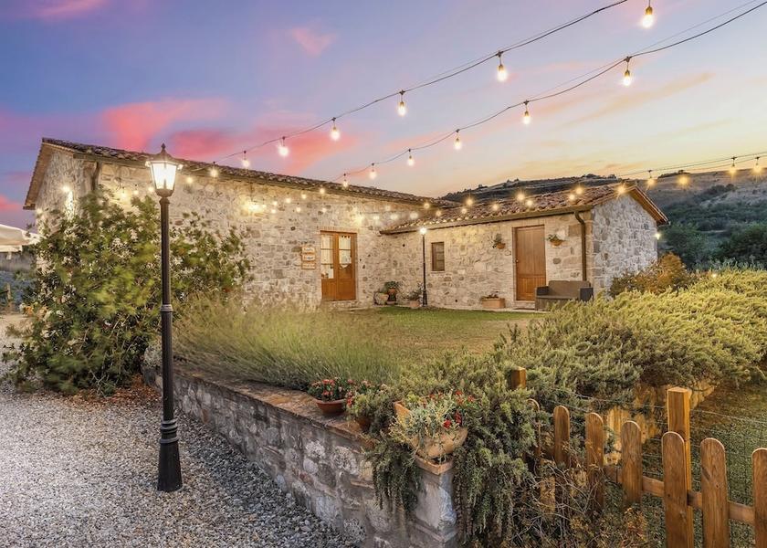 Tuscany Radicofani Exterior Detail