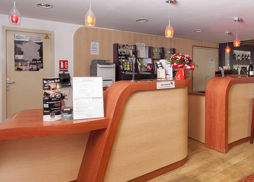 Nouvelle-Aquitaine Le Passage Reception