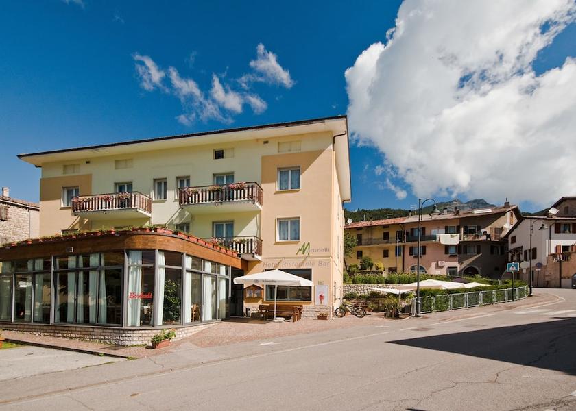 Trentino-Alto Adige Ronzo-Chienis BBQ/picnic area