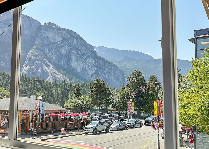 British Columbia Squamish Room
