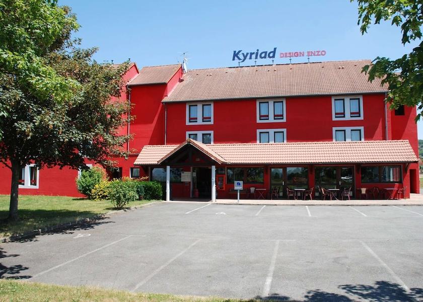 Auvergne-Rhone-Alpes Saint-Victor Exterior Detail