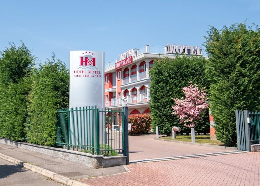 Lombardy Villa Cortese Entrance