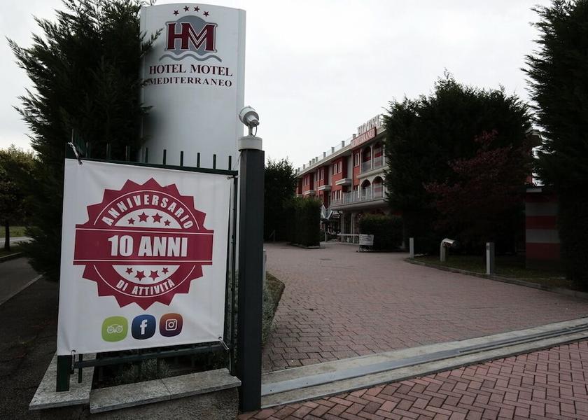 Lombardy Villa Cortese Entrance