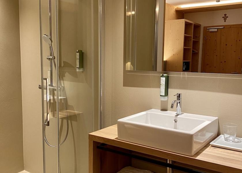 Trentino-Alto Adige San Lorenzo Dorsino Bathroom