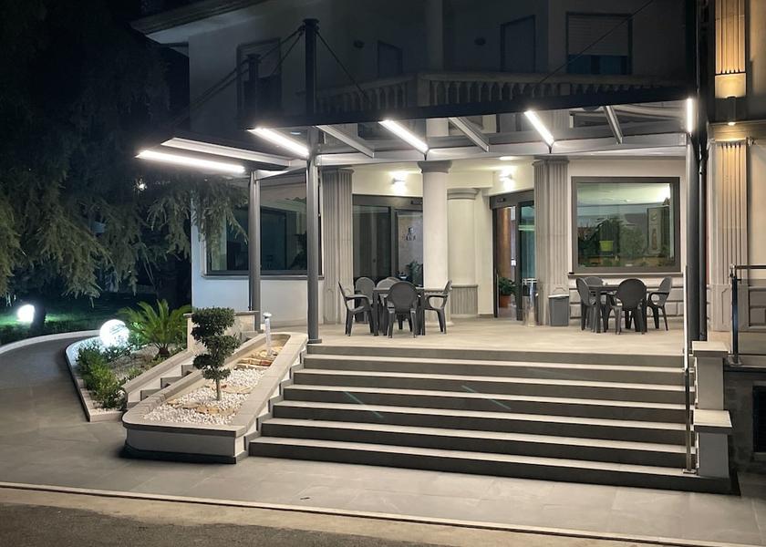 Calabria Tarsia Exterior Detail