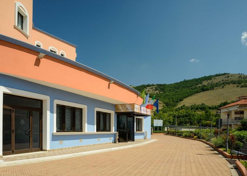 Campania Polla Exterior