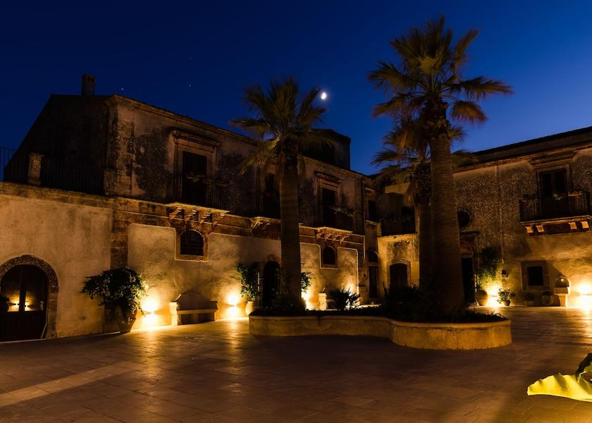 Sicily Palazzolo Acreide Facade