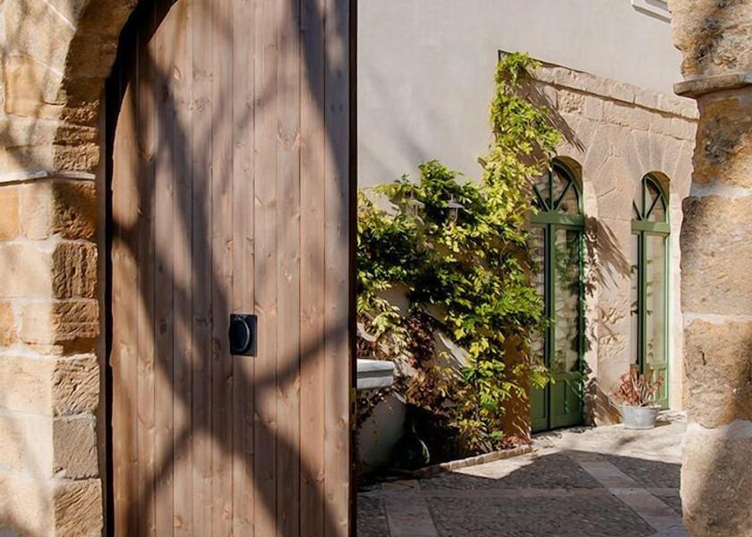 Sicily Aragona Property entrance