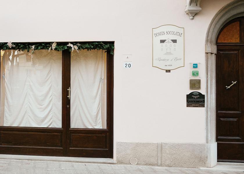 Tuscany Follonica Property entrance