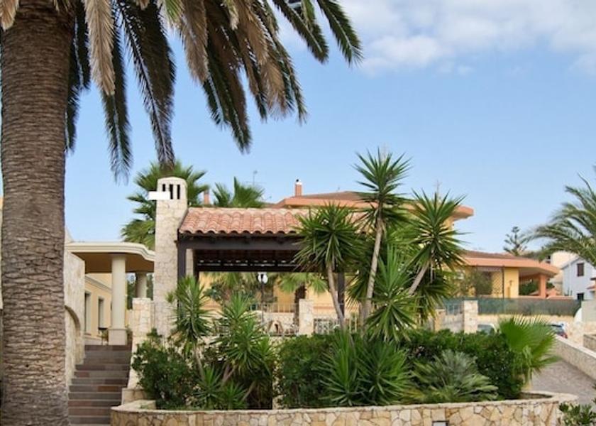 Sardinia Porto Torres Property entrance