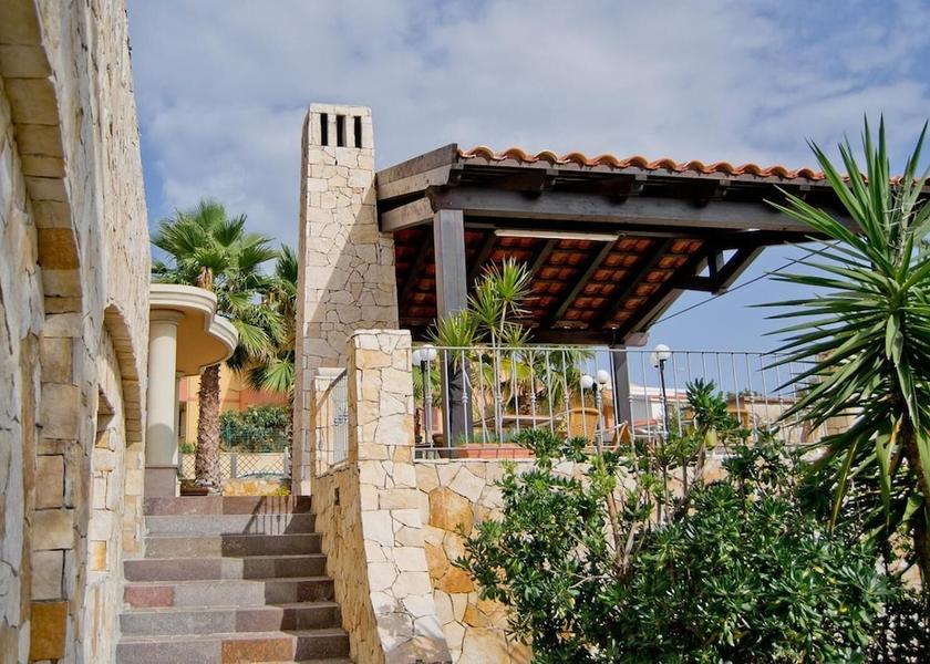 Sardinia Porto Torres Terrace/patio