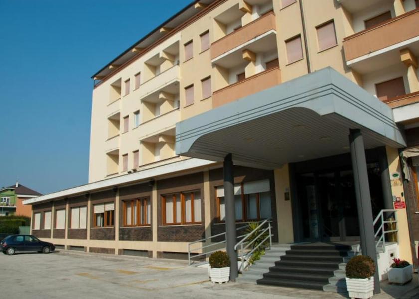 Marche Falconara Marittima Exterior Detail