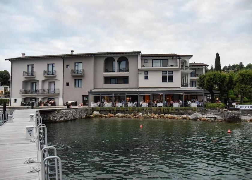 Lombardy San Felice del Benaco Exterior