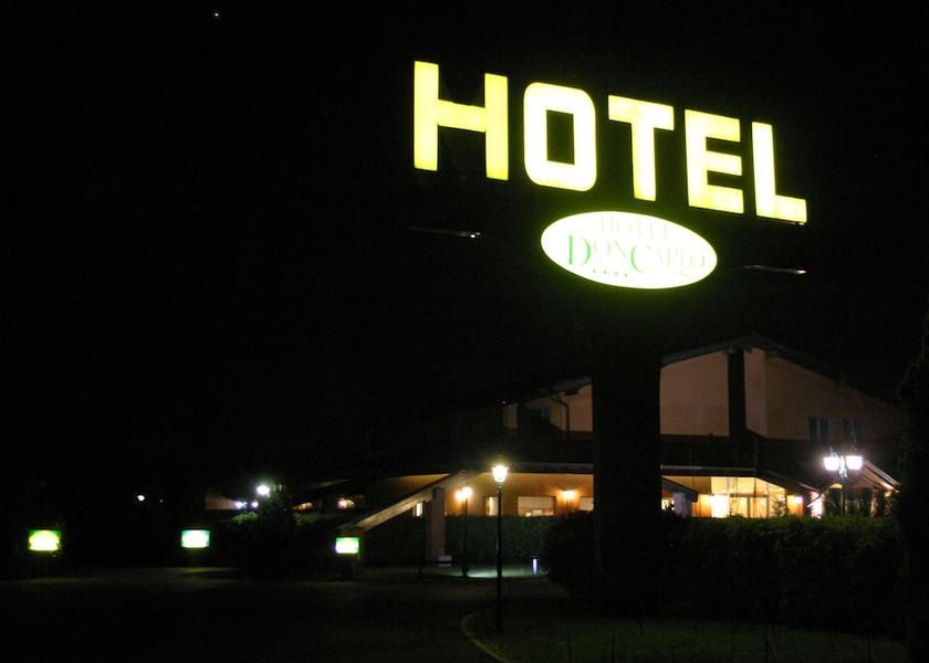 Front of property - evening/night
