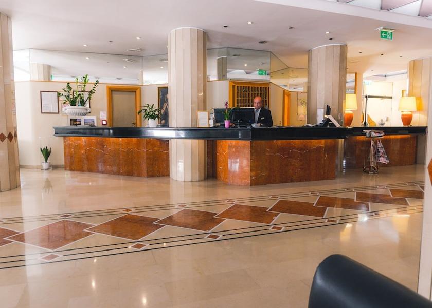Calabria Reggio Calabria Lobby
