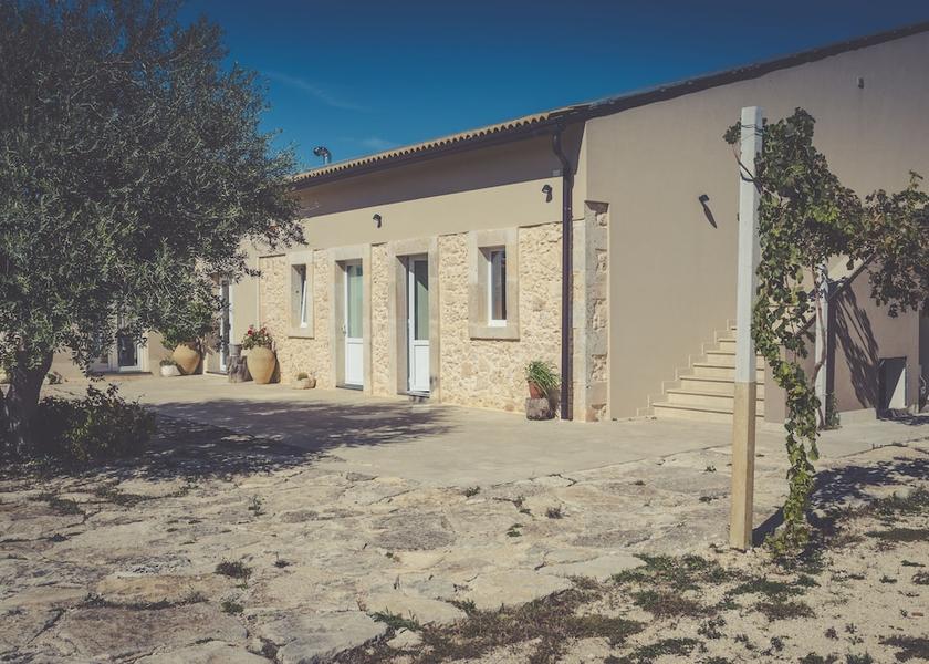 Sicily Palazzolo Acreide Front of property - evening/night