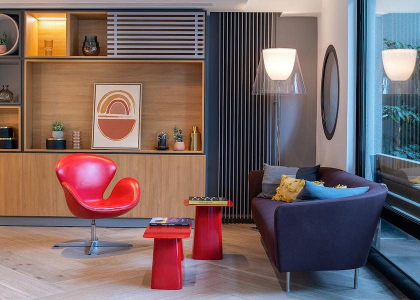 Grand Est Reims Lobby