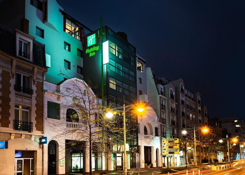 Grand Est Reims Exterior