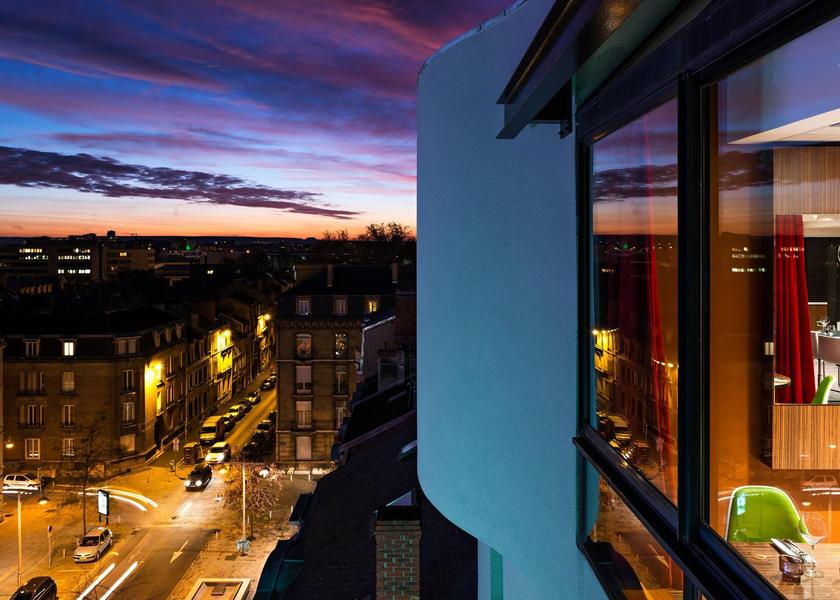 Grand Est Reims view