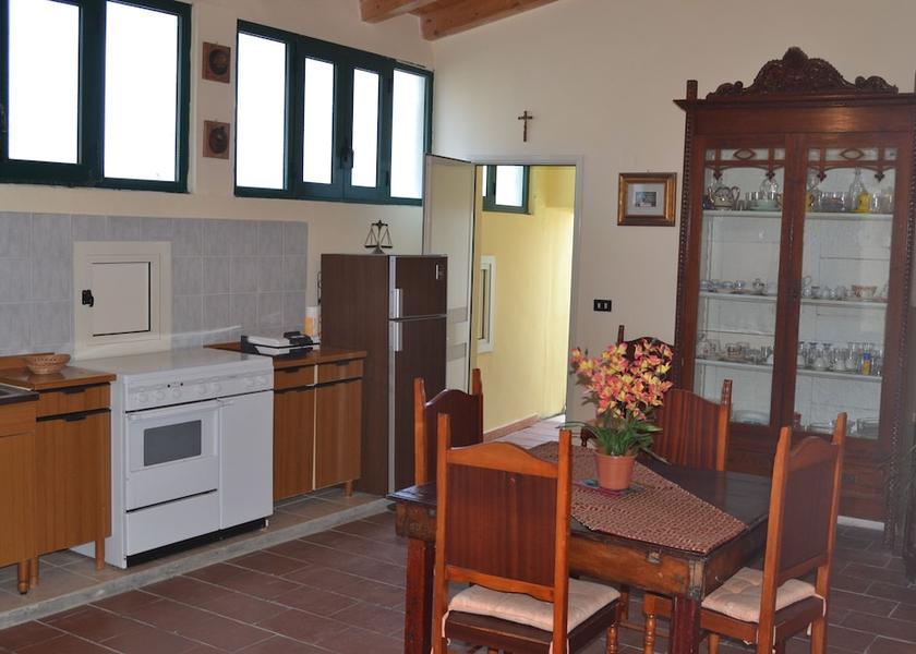 Calabria Scilla Kitchen