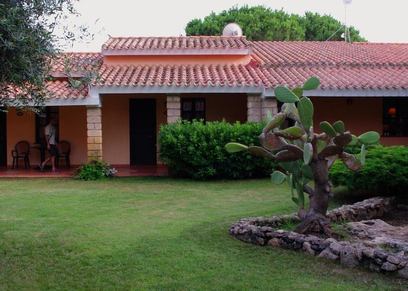 Sardinia Cabras Property grounds