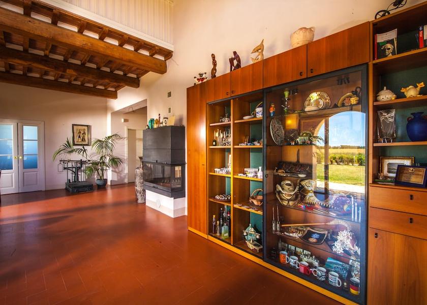 Tuscany San Giuliano Terme Interior Entrance