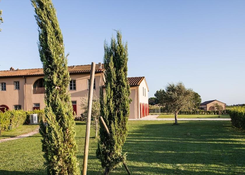 Tuscany San Giuliano Terme Exterior Detail