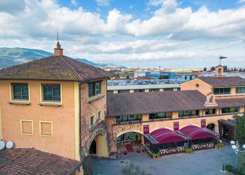 Tuscany Calcinaia Bar