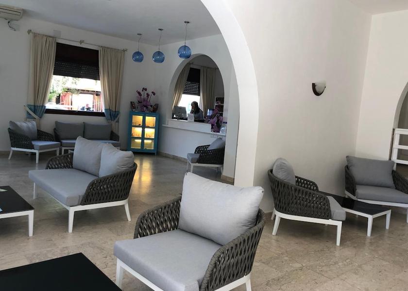 Sardinia Alghero Lobby