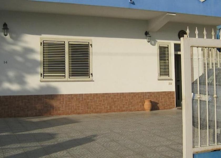 Calabria Condofuri Exterior Detail