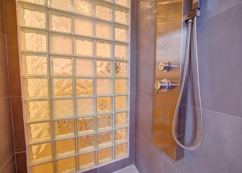 Sicily Palermo Bathroom