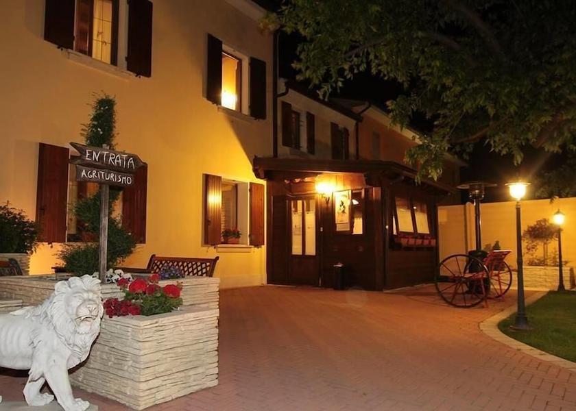 Veneto Legnago Exterior Detail