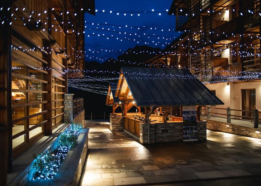 Piedmont Alagna Valsesia Front of property - evening/night