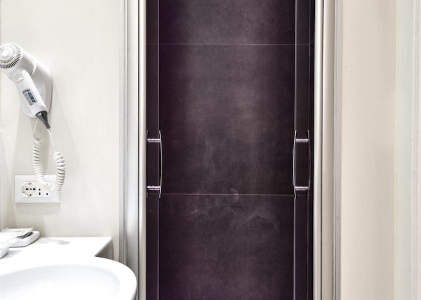Lombardy Milan Bathroom