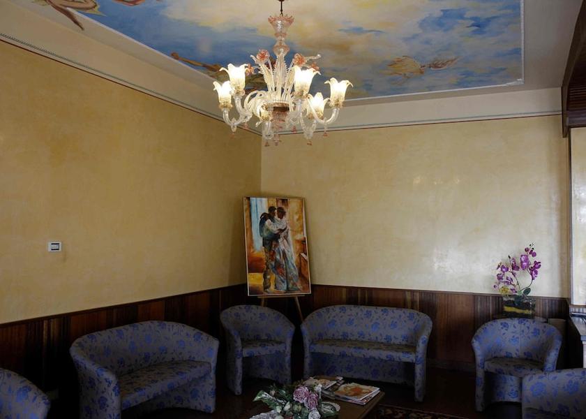 Veneto Loreggia Lobby