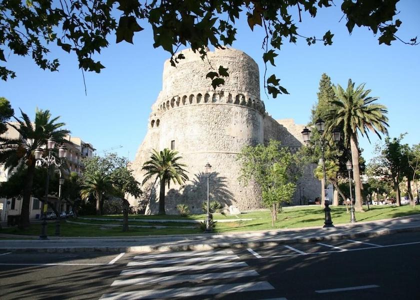 Calabria Reggio Di Calabria Exterior Detail