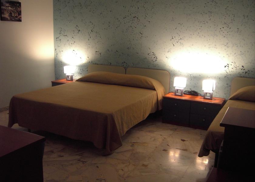 Sicily Motta Sant'Anastasia Room