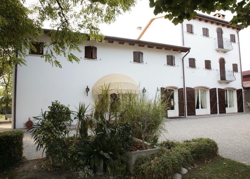 Veneto Bovolenta Facade