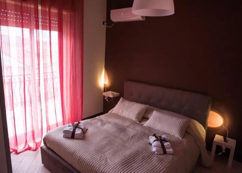 Sicily Valguarnera Caropepe Room