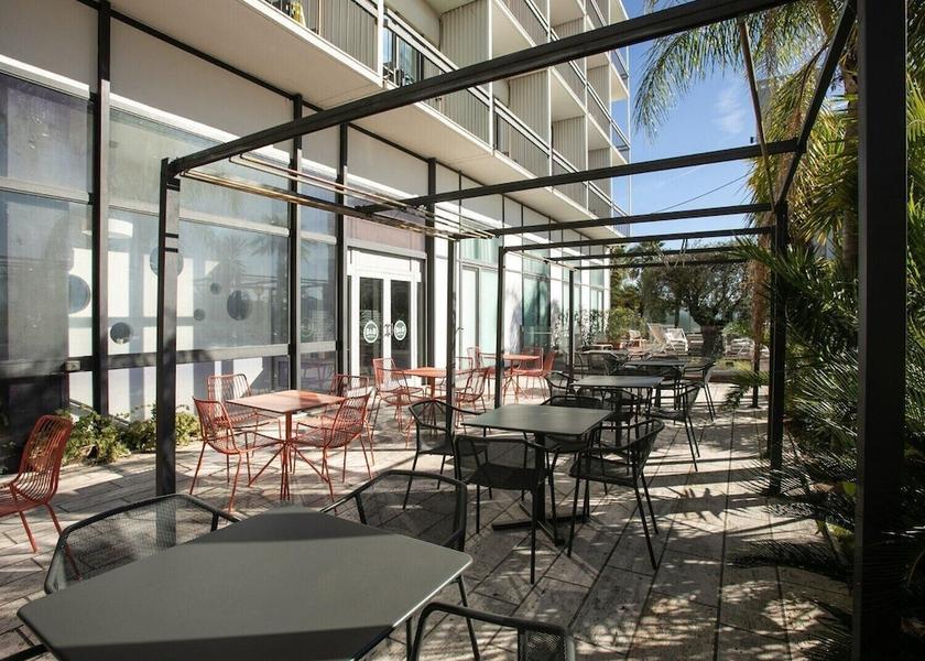 Liguria Savona Outdoor dining