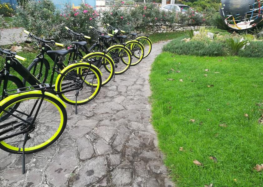 Campania Amorosi Exterior Detail