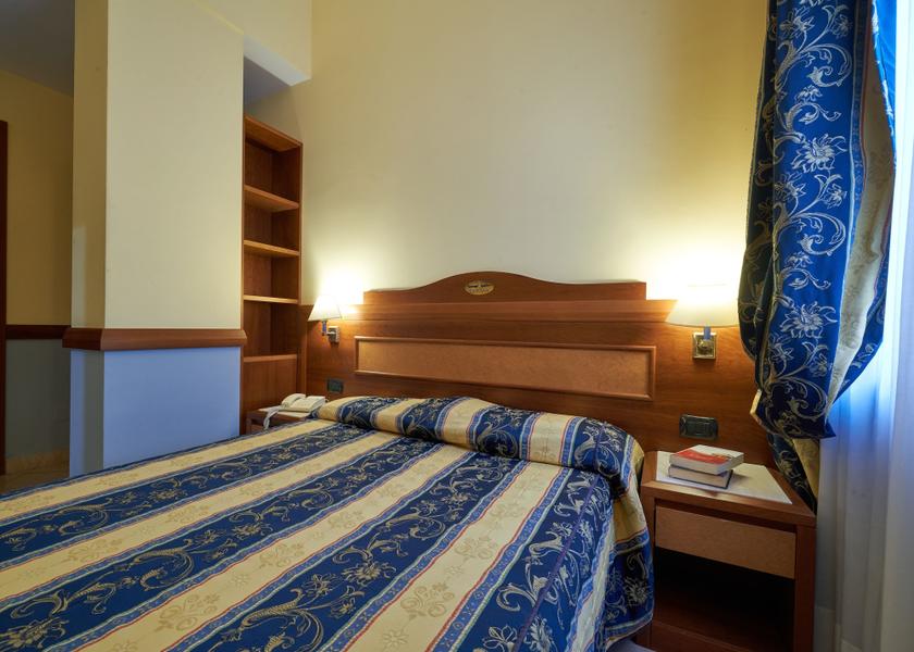 Campania Amorosi ECONOMY, SINGLE