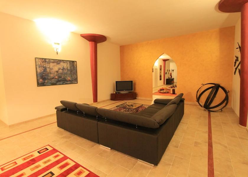 Puglia Racale Interior detail