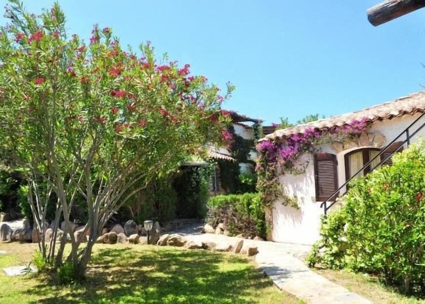 Sardinia Arzachena Property Grounds