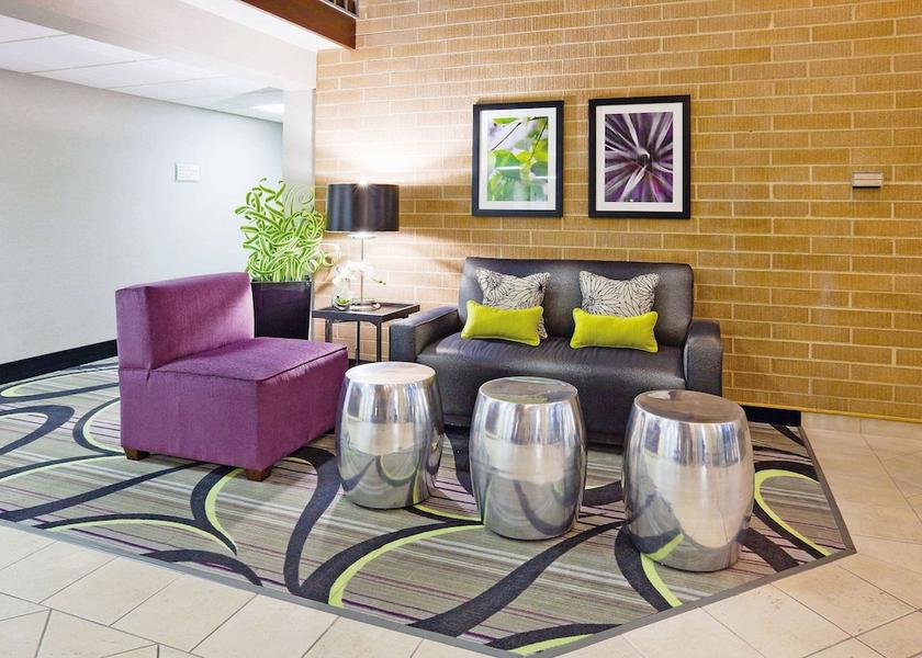 Wisconsin Oshkosh Lobby