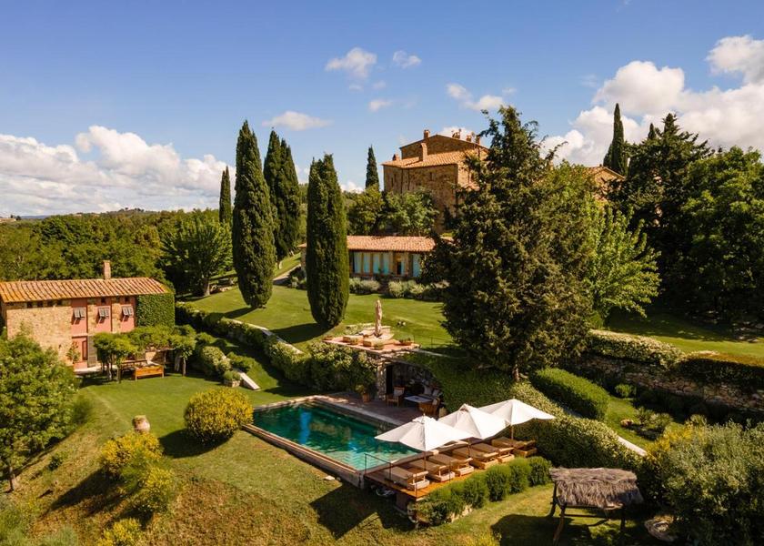 Tuscany Cinigiano exterior view