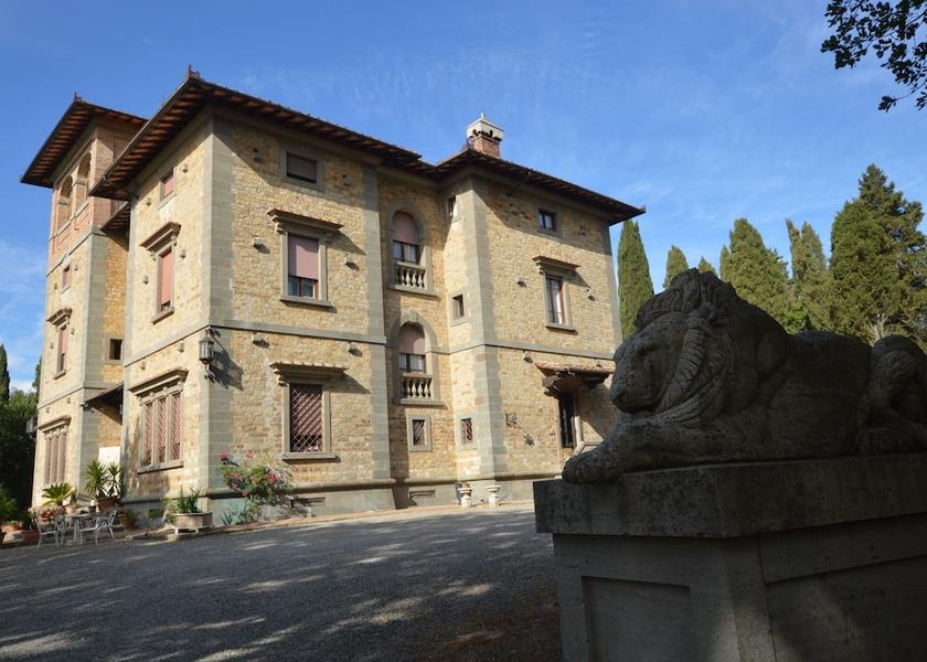 Tuscany Monteverdi Marittimo Exterior Detail