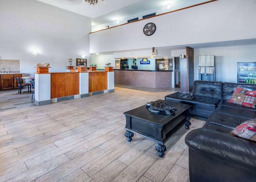 Colorado Lamar Lobby