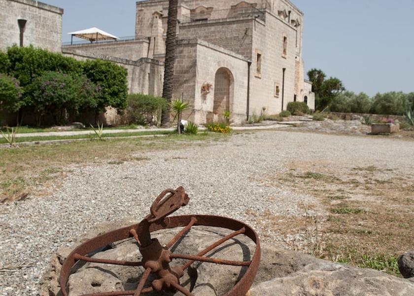Puglia Avetrana Exterior Detail